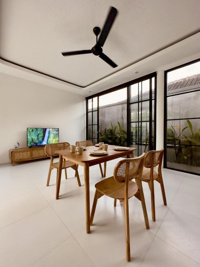 Emma'S Villa Seminyak  Exterior photo
