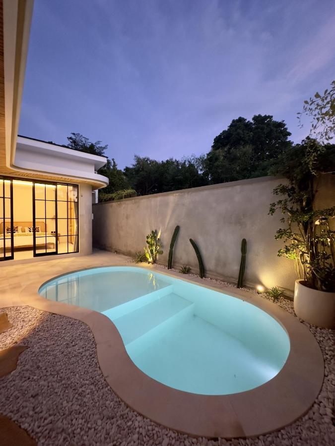 Emma'S Villa Seminyak  Exterior photo